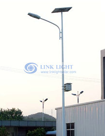 道路型太阳能路灯